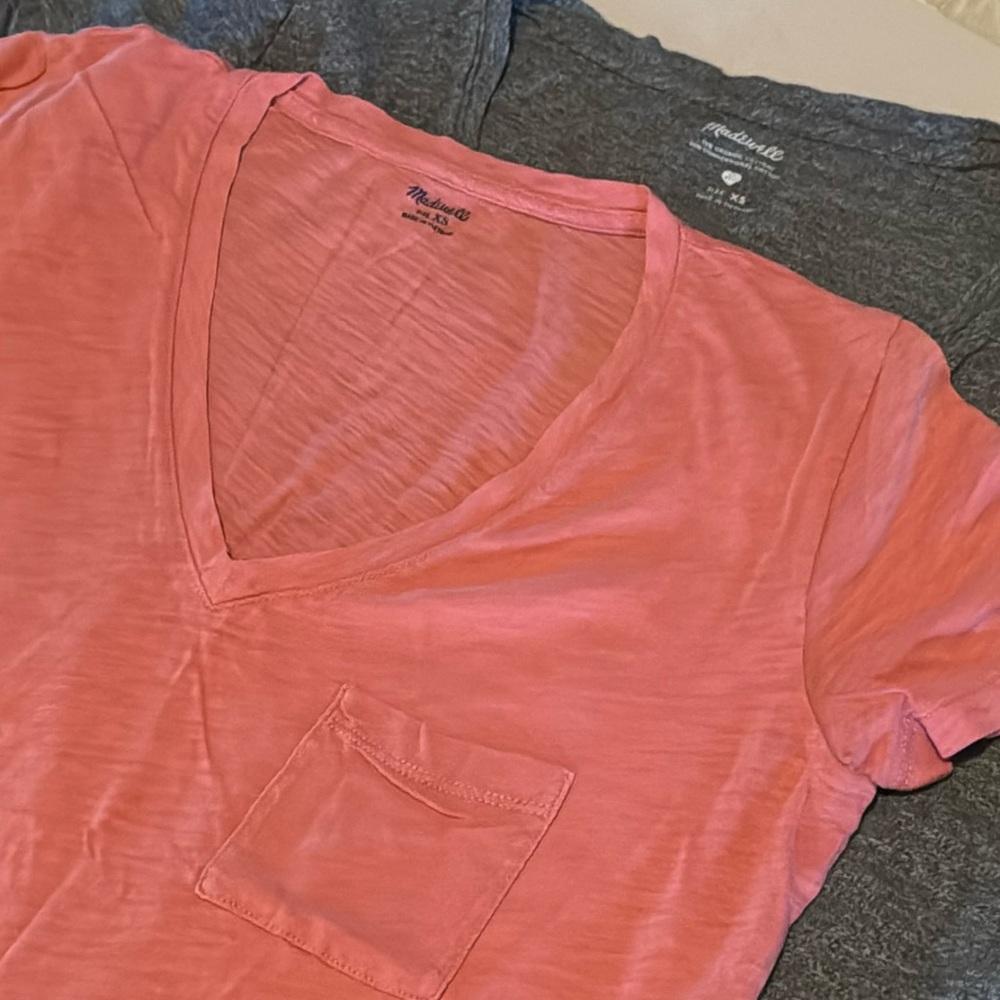 Madewell XS Vneck pocket tee, 2qty - heather grey & pink